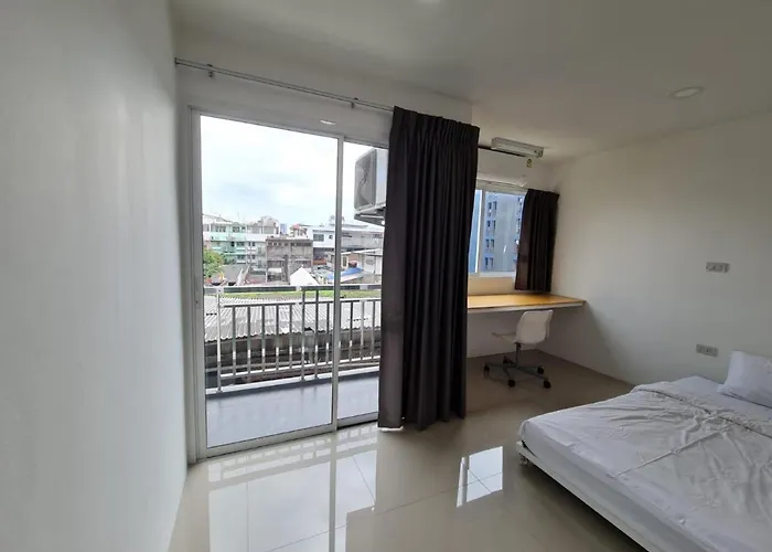 The Living Block Hostel Bangkok