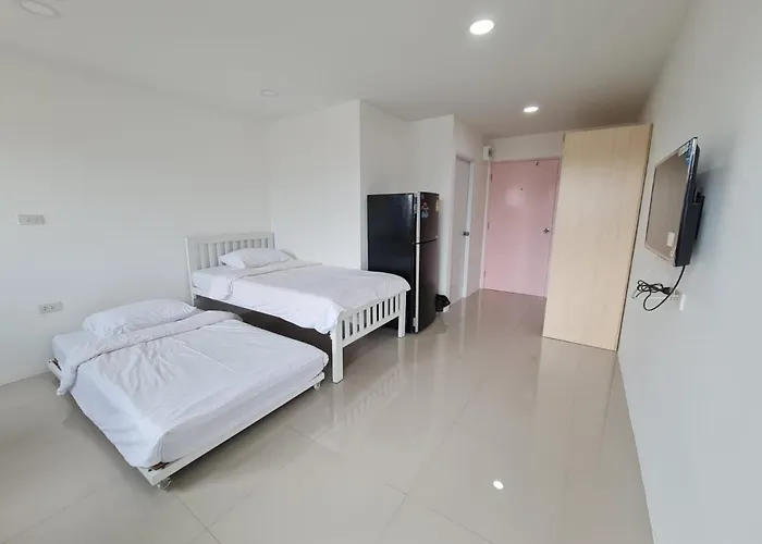 Hostel The Living Block *